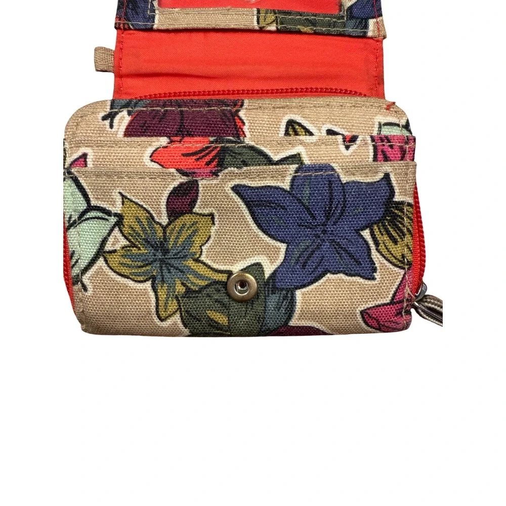 Vera‎ Bradley Floral Canvas Compact Zip Around Wallet Red Tan Small ID Window